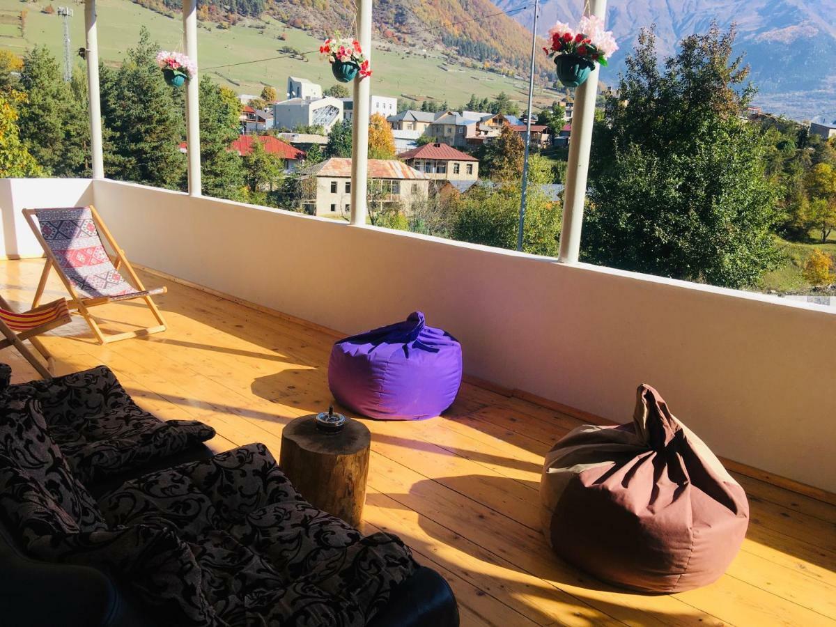 Guesthouse Alpenrose Mestia Buitenkant foto